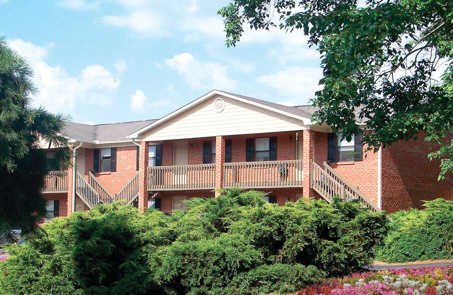 Briarcliffe 520 Michael St Kernersville NC 27284 Apartment Finder