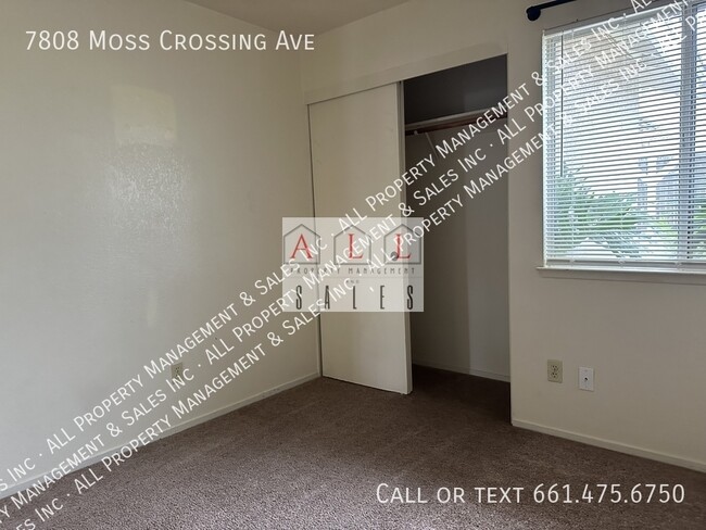 Building Photo - 7808 Moss Crossing Ave