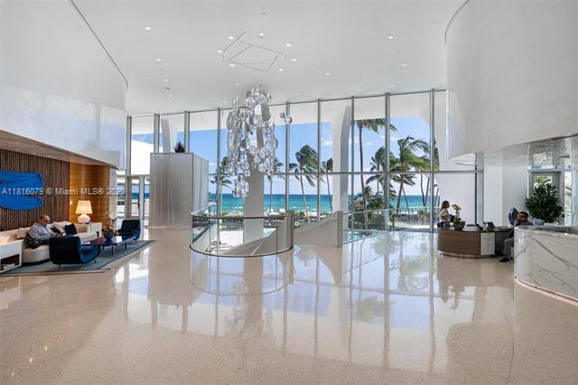 Building Photo - 16901 Collins Ave