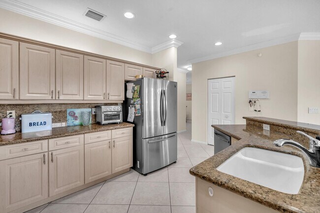 Building Photo - 16389 SW 31st St