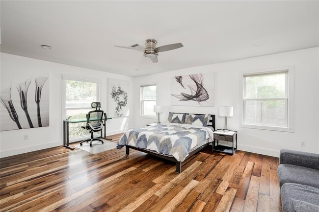 Building Photo - 2801 Cedarview Dr