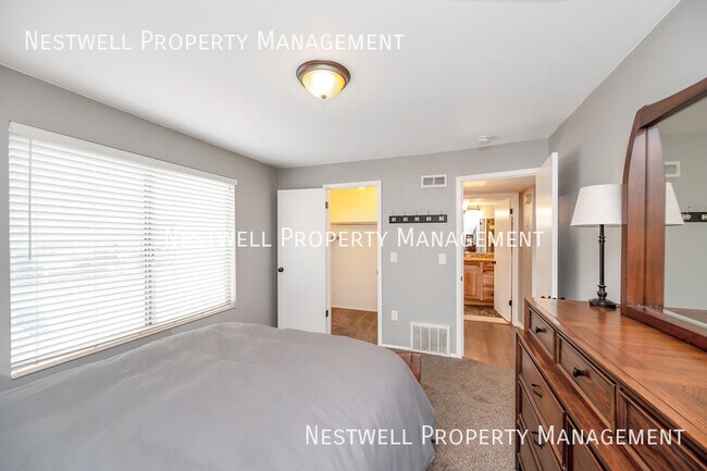 Building Photo - 5730 S 900 E