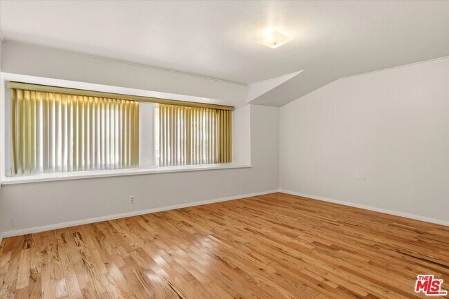 Building Photo - 4131 Mantova Dr