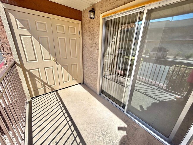 Building Photo - ADORABLE 2 BEDROOM 2 BATHROOM 1ST FLOOR CONDO