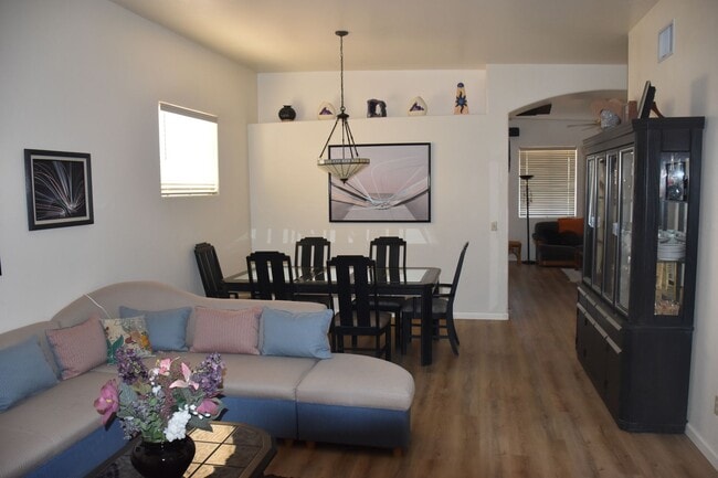 Building Photo - Furnished 3 Bedroom Home in Foothills with...