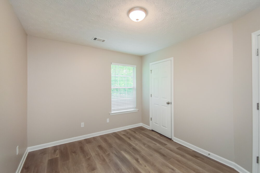 Building Photo - 335 Alcovy Cir