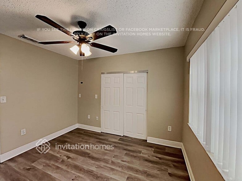 Building Photo - 14731 SW 42nd Way