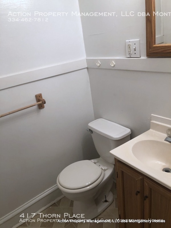 Building Photo - 417 Thorn Pl