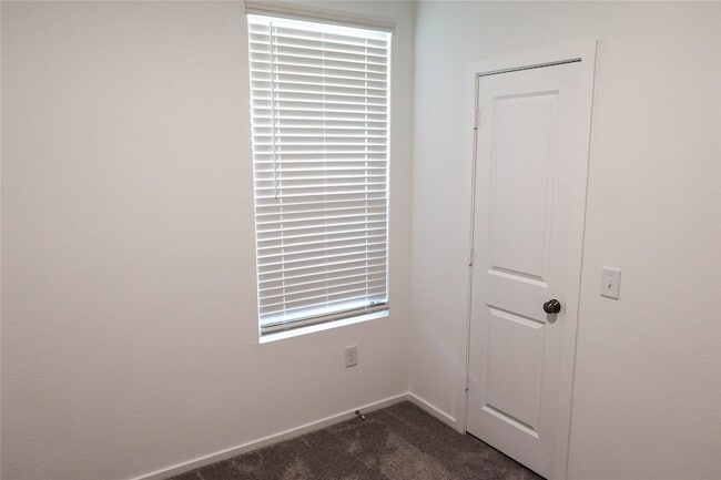 Building Photo - 16140 Sepia Manor St