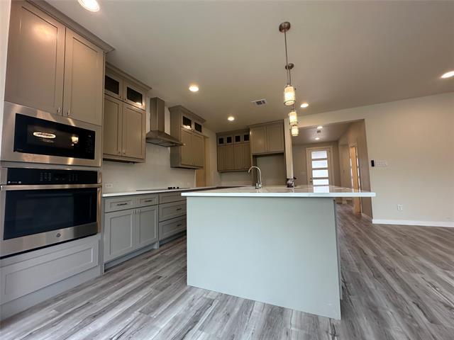 Building Photo - 809 Lotus Dr