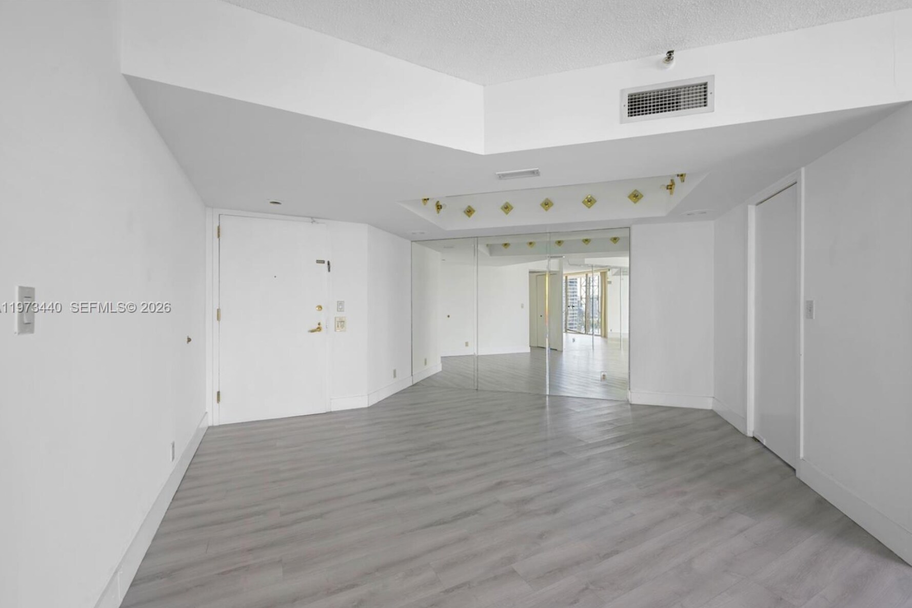 Building Photo - 19355 Turnberry Way