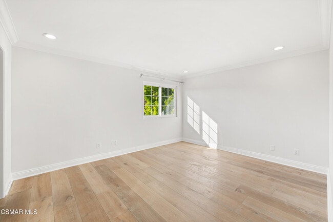 Building Photo - 5442 Alfonso Dr