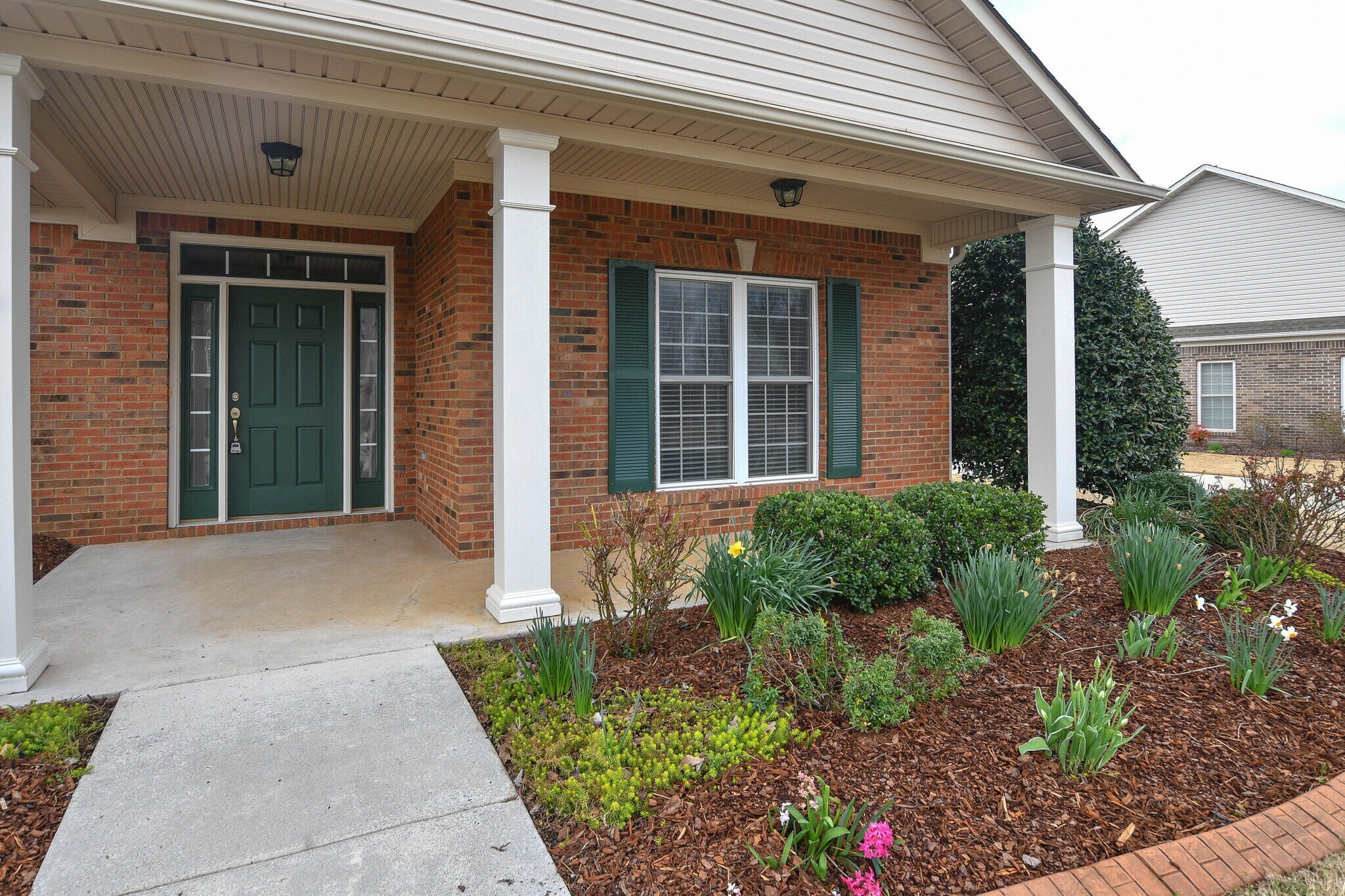 Building Photo - 260 Old Overton Dr
