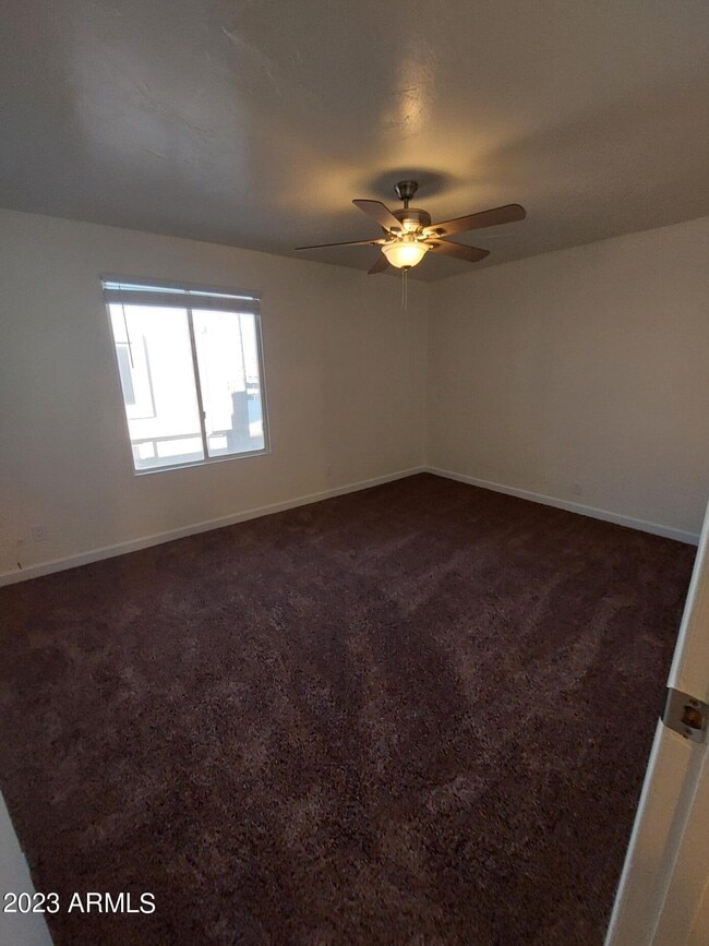 Building Photo - 6140 W Townley Ave