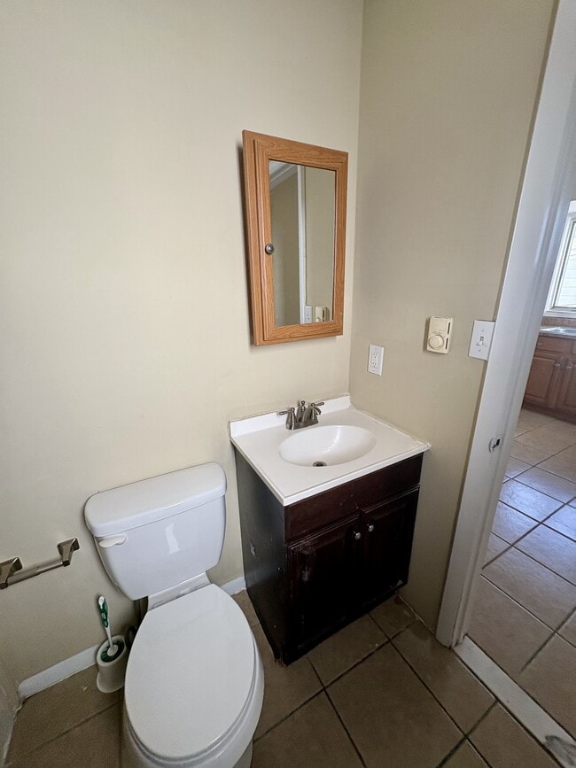 Building Photo - 150 S Sumner Ave