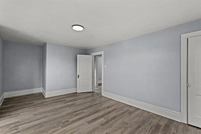 Building Photo - 138 Linnview Ave