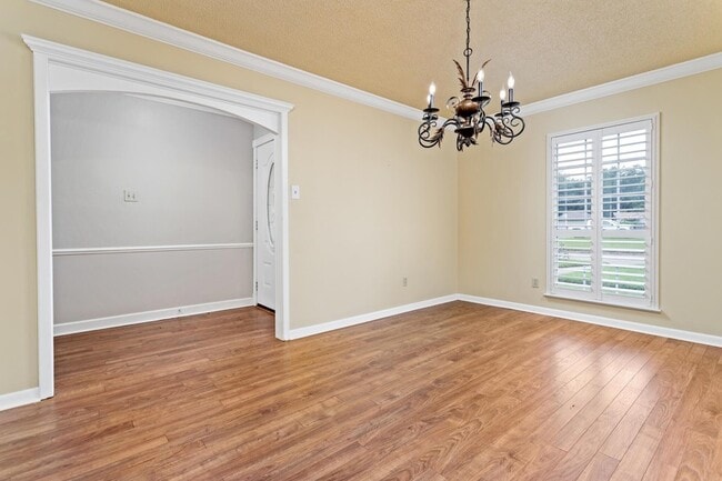 Building Photo - 660 Bancroft Dr