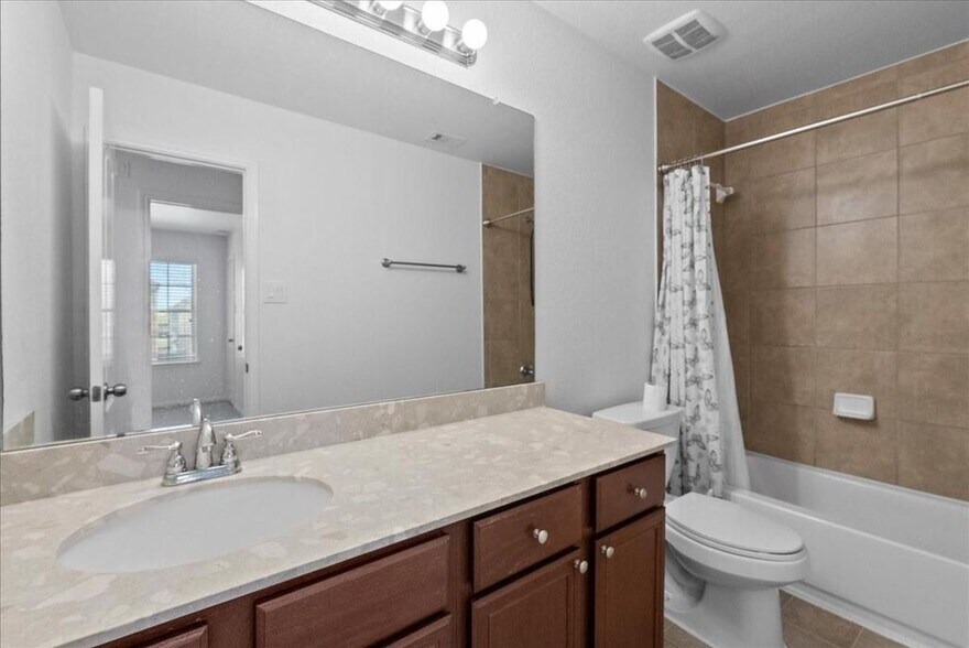 Building Photo - 17114 Amarose Dr