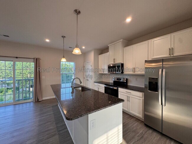 Building Photo - 8604 Red Canyon Way