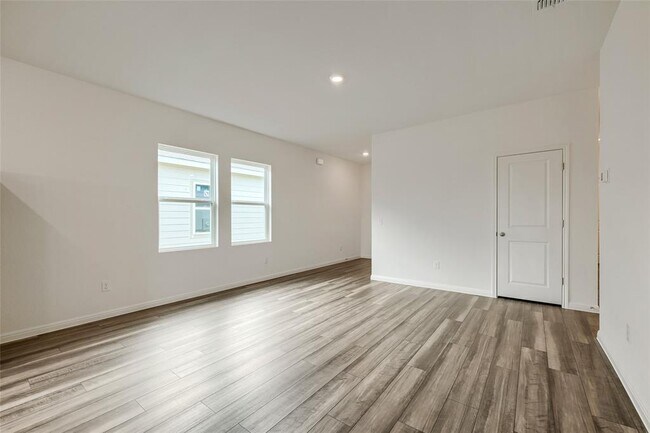 Building Photo - 5345 Calluna Dr