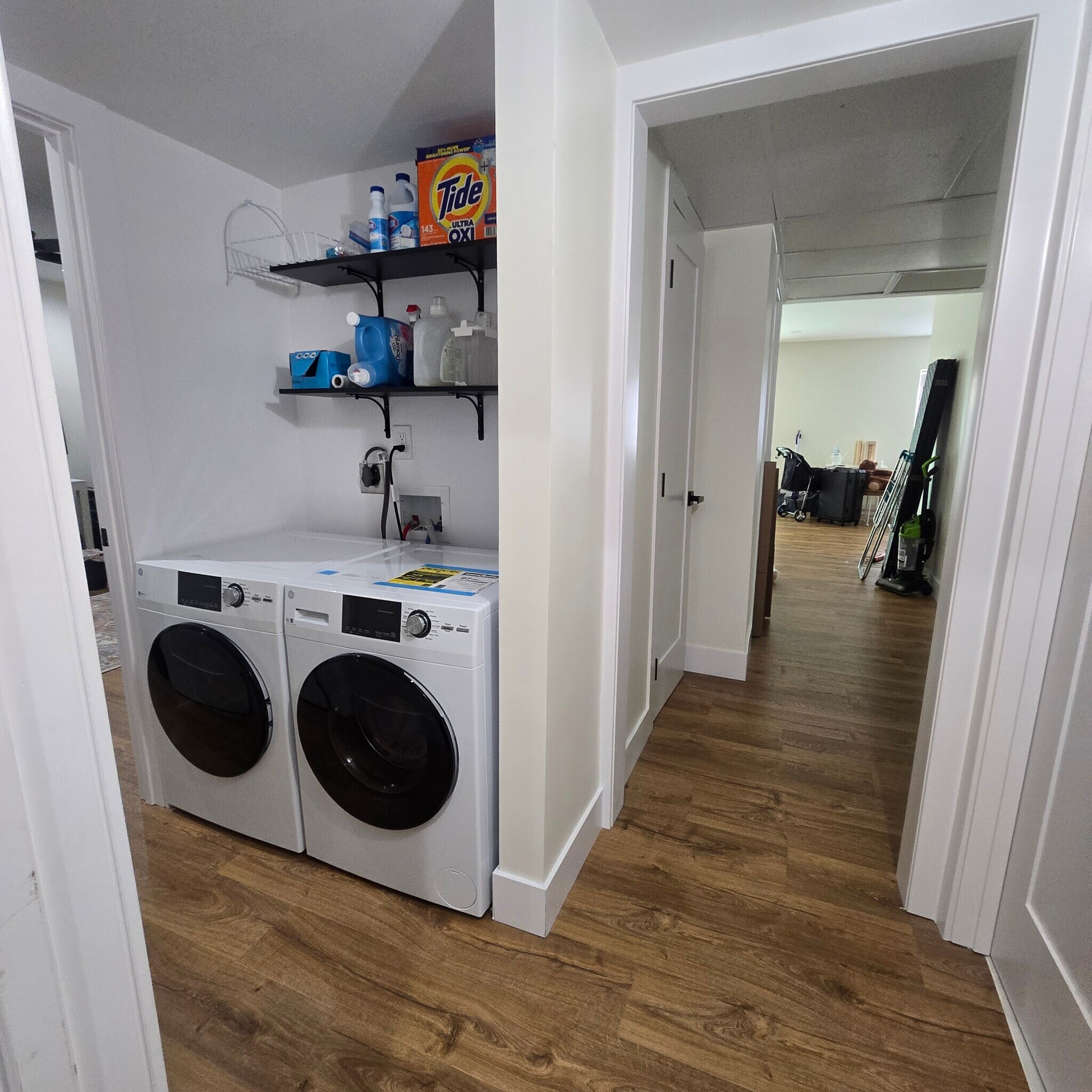 Building Photo - 916 S Sherbourne Dr