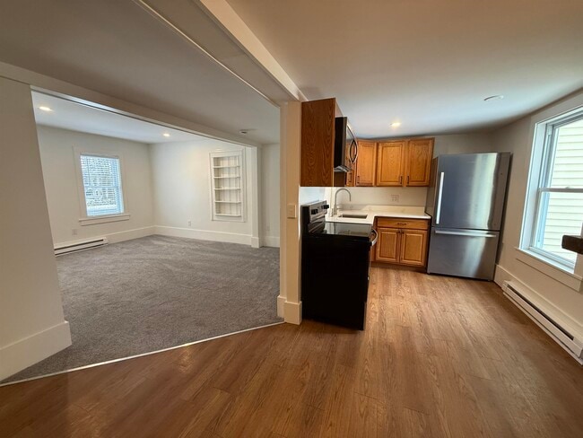 Building Photo - 22 Mace Rd