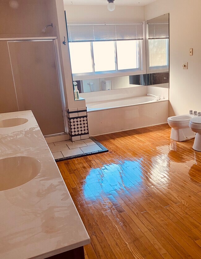 Building Photo - 1229 Clemson Rd