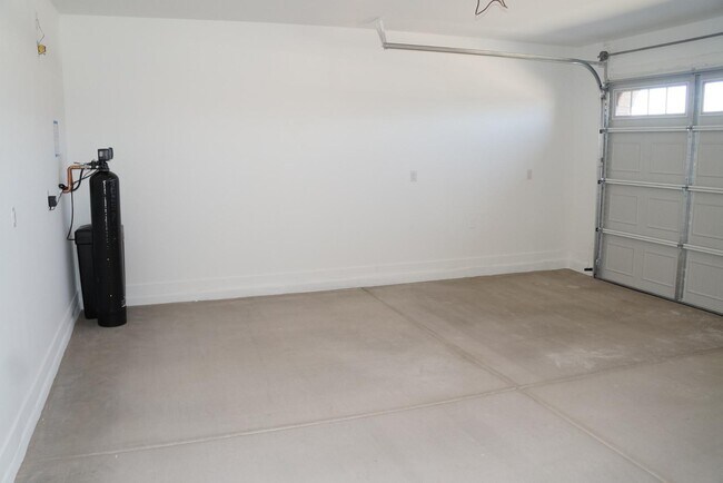 Building Photo - 25704 S 231st St