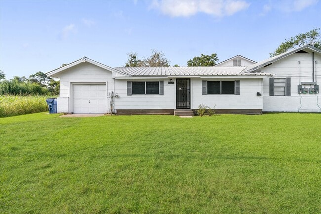 Primary Photo - 6606 S. F. Austin Road