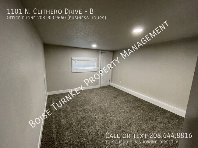 Building Photo - 1101 N Clithero Dr