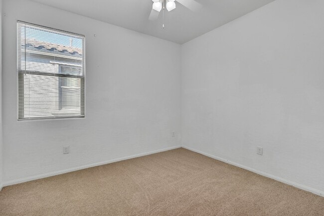 Building Photo - 6919 Feather Hl St