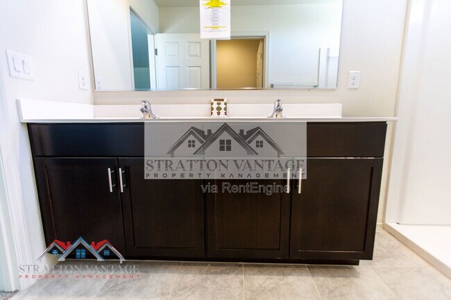 Building Photo - 24618 W Concorda Dr