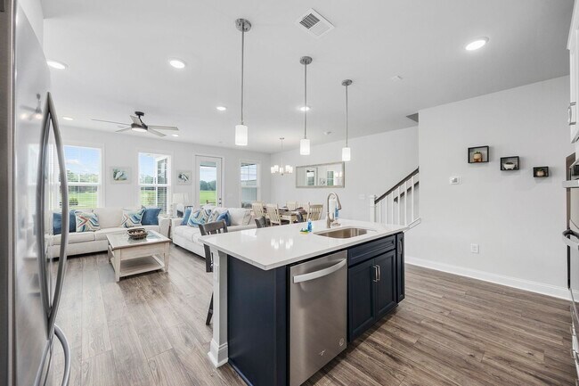 Building Photo - 5115 Double Eagle Wy