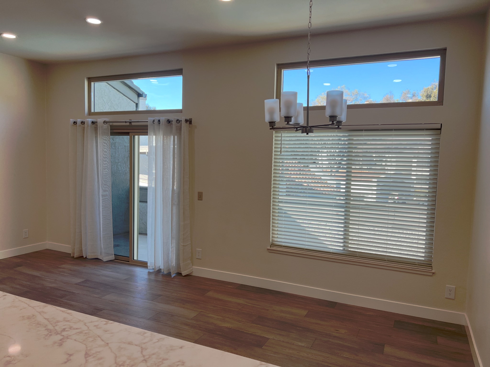 View of dining area to large balcony - 8 Town and Country Rd