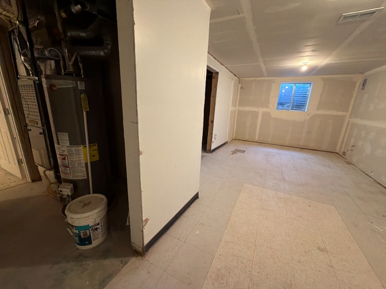 Building Photo - 914 S Del Norte Ave