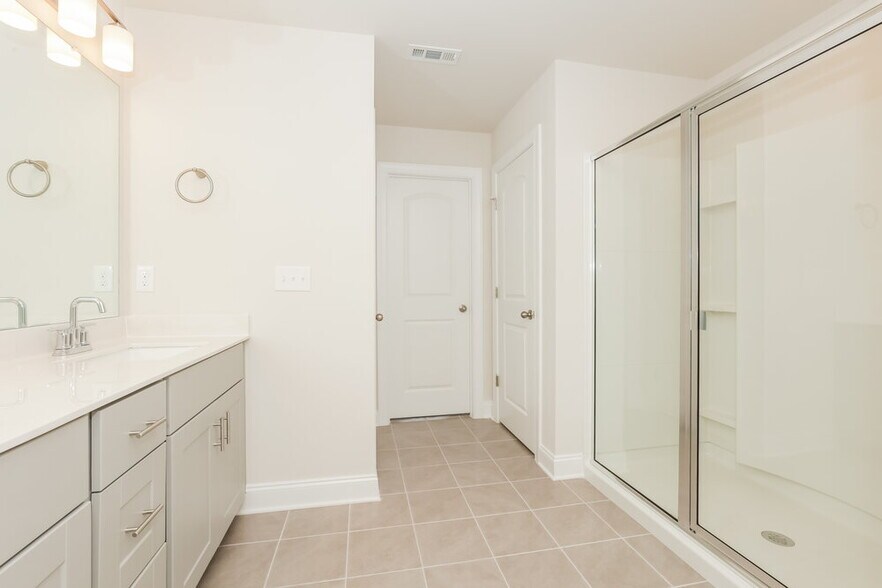 Building Photo - 1612 Espy Aly