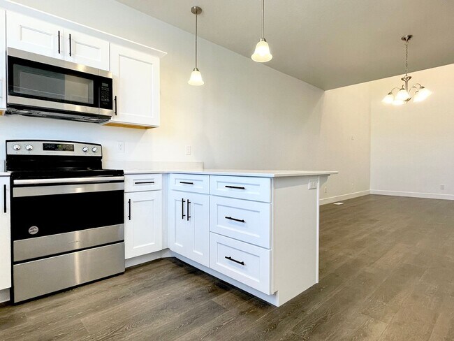 Building Photo - 4411 W Monument Peak Dr