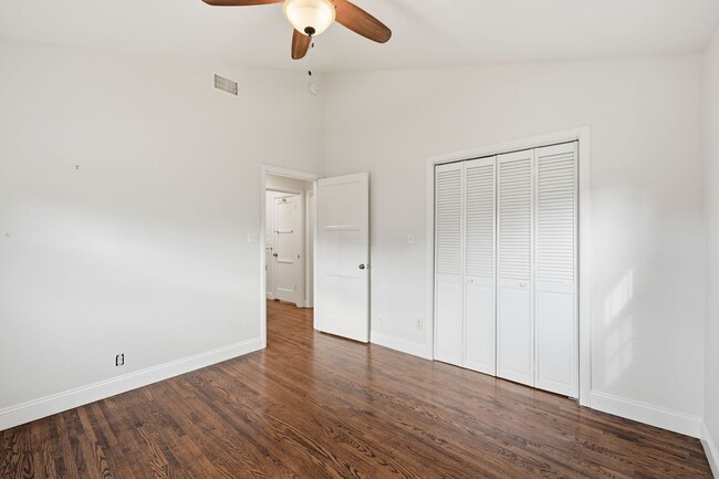 Building Photo - MISSION BAY 4-BED/3-BATH - 3 MIN WALK TO BAY