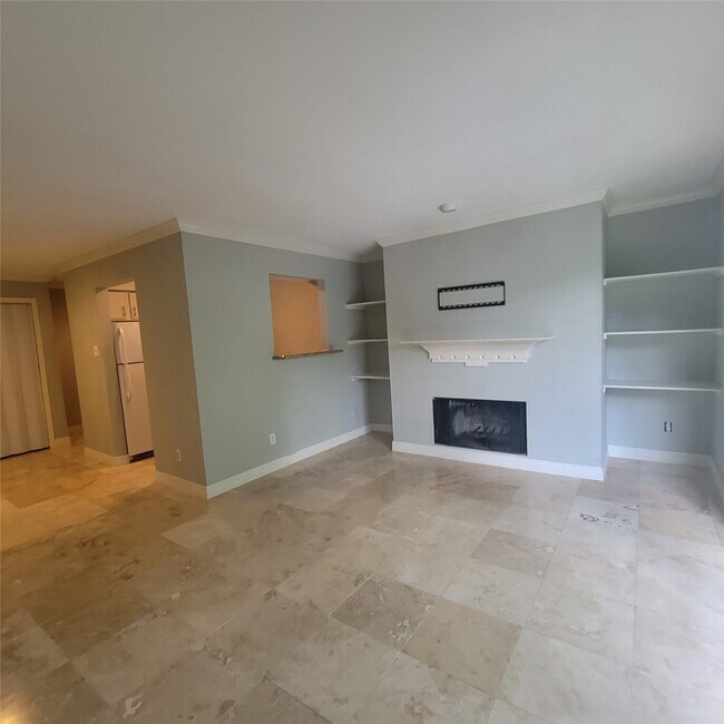Building Photo - 2333 Bering Dr