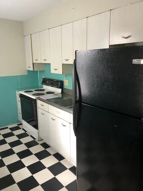 Building Photo - 514 Maple St