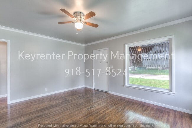 Building Photo - 2 Bed | 1 Bath in Tulsa!