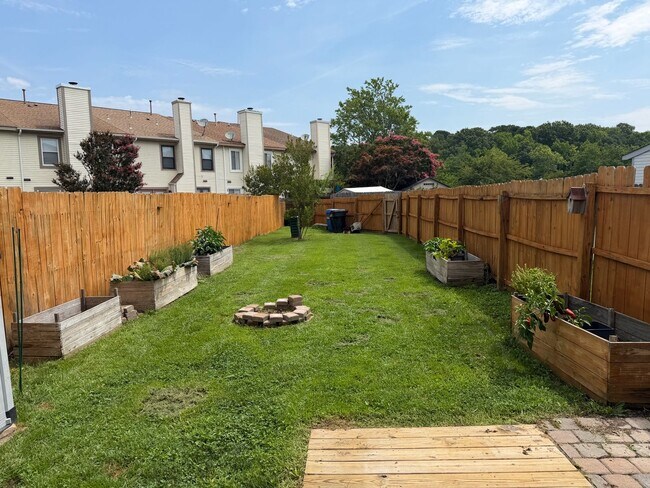 Building Photo - 775 Hecate Dr