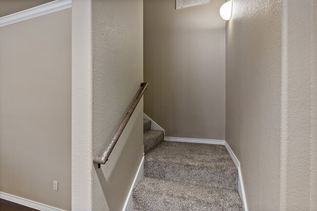 Building Photo - 3213 Papa Bear Dr