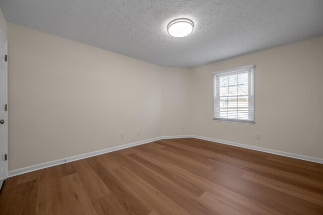 Building Photo - 1167 Turkey Foot Rd