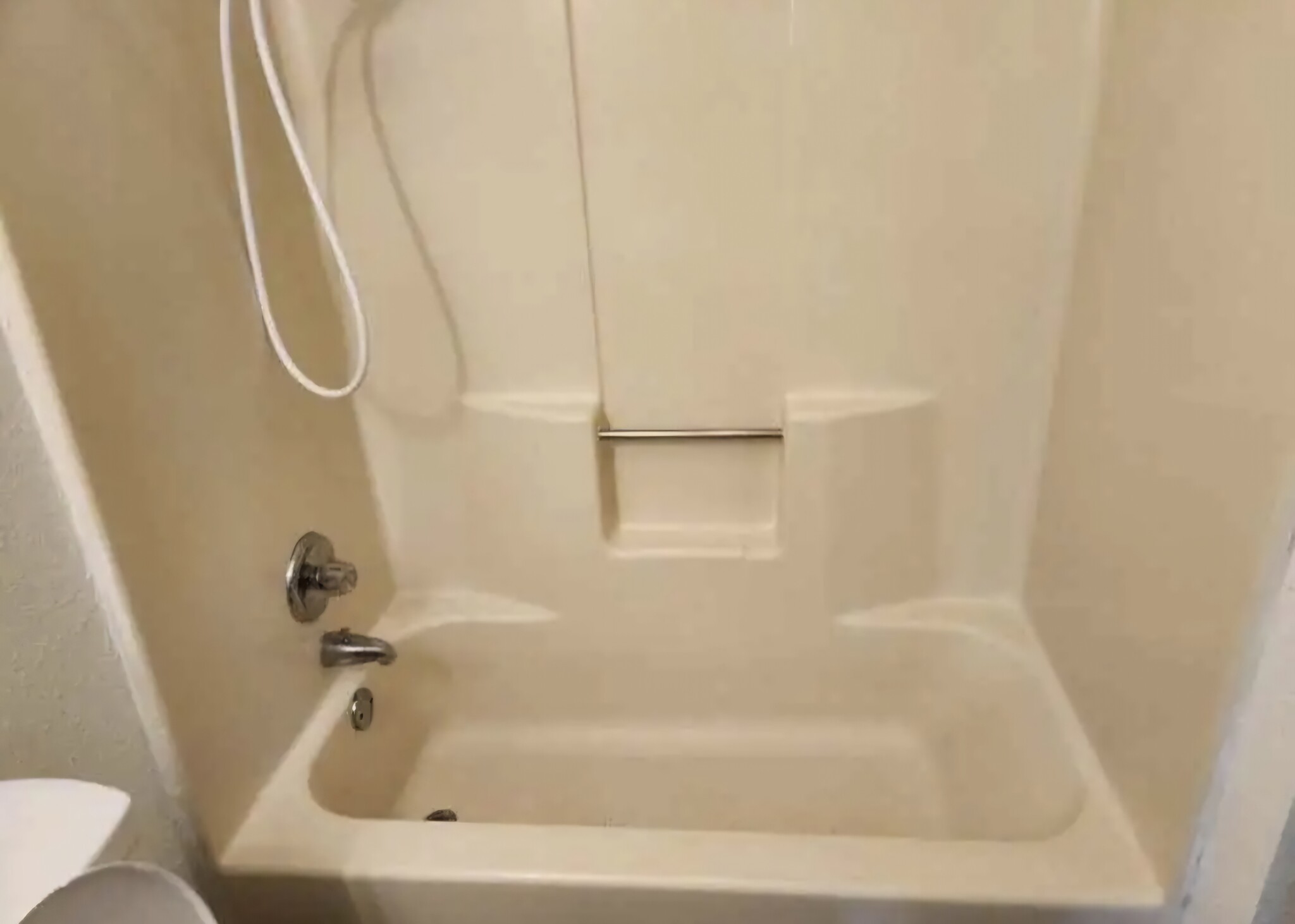 Building Photo - 906 W Lucas St