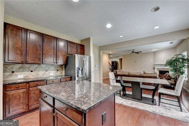Building Photo - 4228 Woods Creek Ln