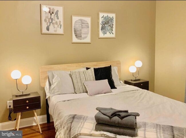 Building Photo - 1404 S 2nd St