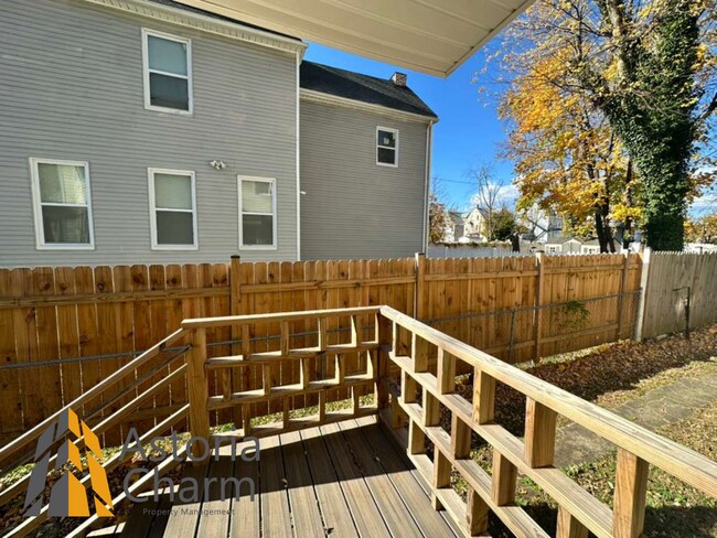 Building Photo - 3004 Clifton Ave