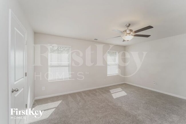 Building Photo - 2094 Cypress Village Dr NW