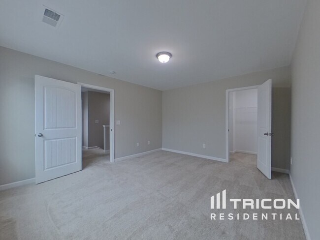 Building Photo - 104 Glazed Springs Ct